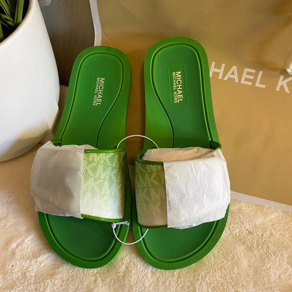 Michael Kors Palmer Ombré Signature Logo Slide Sandal